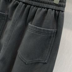,Balenciaga 巴黎世家,2026冬季最新品,专柜同步有售,原单狠货,时尚+绒休闲裤,进口原版面料,舒适有弹性, ,Balenciaga 巴黎世家,2026冬季最新品,专柜同步有售,原单狠货,时尚+绒休闲裤,进口原版面料,舒适有弹性,