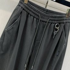 ,Balenciaga 巴黎世家,2026冬季最新品,专柜同步有售,原单狠货,时尚+绒休闲裤,进口原版面料,舒适有弹性, ,Balenciaga 巴黎世家,2026冬季最新品,专柜同步有售,原单狠货,时尚+绒休闲裤,进口原版面料,舒适有弹性,