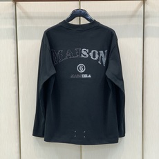 ,Maison Margiela马吉拉,2026早秋最新品,专柜同步有售,原单狠货,时尚休闲圆领长袖T恤,上身舒适!吸睛 ,Maison Margiela马吉拉,2026早秋最新品,专柜同步有售,原单狠货,时尚休闲圆领长袖T恤,上身舒适!吸睛