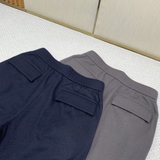 ,Zegna新款羊毛休闲裤 面料成份:100%羊毛 100%全羊毛强缩呢有极好的吸湿透气,保暖伸缩性;有着独特的颗粒质感 ,Zegna新款羊毛休闲裤 面料成份:100%羊毛 100%全羊毛强缩呢有极好的吸湿透气,保暖伸缩性;有着独特的颗粒质感