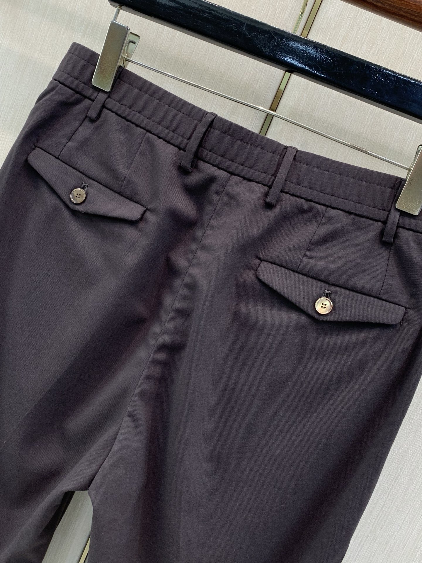 ,ZEGNA 杰尼亚 新款休闲咖啡西裤, 材质 面料:63%聚酯纤维35%粘胶 2%氨纶 这款裤子面料是一款日本研发, ,ZEGNA 杰尼亚 新款休闲咖啡西裤, 材质 面料:63%聚酯纤维35%粘胶 2%氨纶 这款裤子面料是一款日本研发,