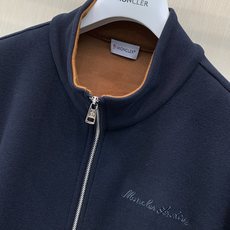 一套,Moncler 蒙口,2026秋季最新品,专柜同步有售,原单狠货,时尚休闲套装,上身舒适!吸睛而有亮点,采用进口原 一套,Moncler 蒙口,2026秋季最新品,专柜同步有售,原单狠货,时尚休闲套装,上身舒适!吸睛而有亮点,采用进口原
