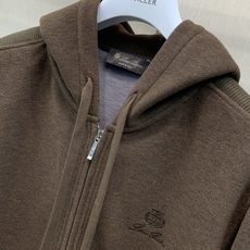 一套,Loro Piana,2026秋季新品,时尚休闲套装,采用进口原版面料,顶级刺绣🪡工艺字母图案装饰logo,原版五 一套,Loro Piana,2026秋季新品,时尚休闲套装,采用进口原版面料,顶级刺绣🪡工艺字母图案装饰logo,原版五