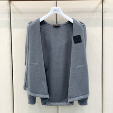 一套,Loro Piana,2026秋季新品,时尚休闲套装,采用进口原版面料,顶级刺绣🪡工艺字母图案装饰logo,原版五 一套,Loro Piana,2026秋季新品,时尚休闲套装,采用进口原版面料,顶级刺绣🪡工艺字母图案装饰logo,原版五