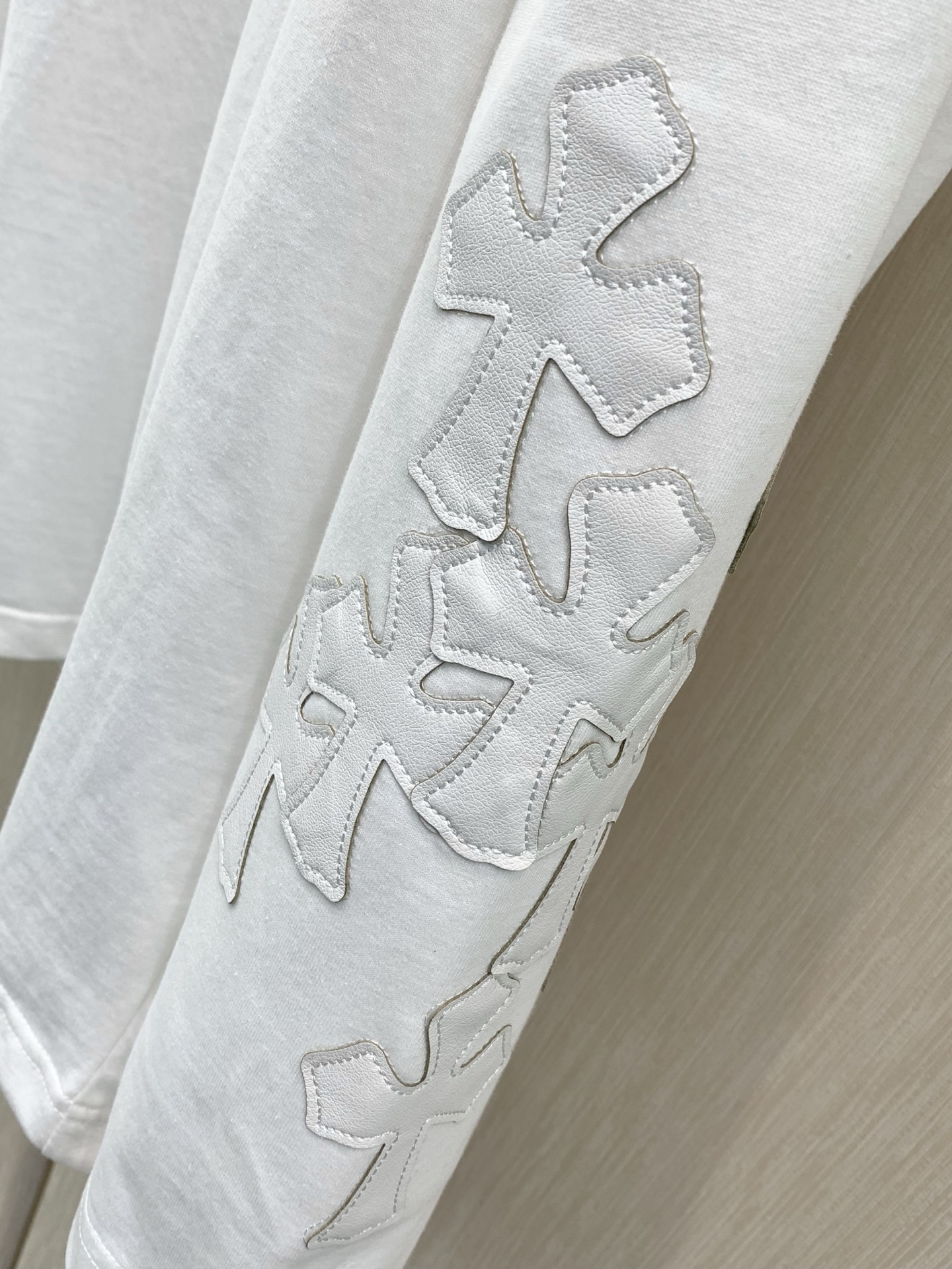 ，Chrome Hearts 克罗心，2026早秋新品，专柜同步有售，原单狠货，时尚休闲圆领长袖T恤，采用进口原版面料，