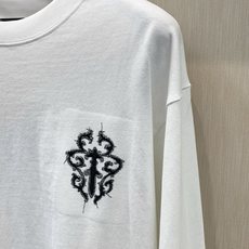 ,Chrome Hearts 克罗心,2026早秋新品,专柜同步有售,原单狠货,时尚休闲圆领长袖T恤,采用进口原版面料, ,Chrome Hearts 克罗心,2026早秋新品,专柜同步有售,原单狠货,时尚休闲圆领长袖T恤,采用进口原版面料,