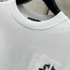 ,Chrome Hearts 克罗心,2026早秋新品,专柜同步有售,原单狠货,时尚休闲圆领长袖T恤,采用进口原版面料, ,Chrome Hearts 克罗心,2026早秋新品,专柜同步有售,原单狠货,时尚休闲圆领长袖T恤,采用进口原版面料,