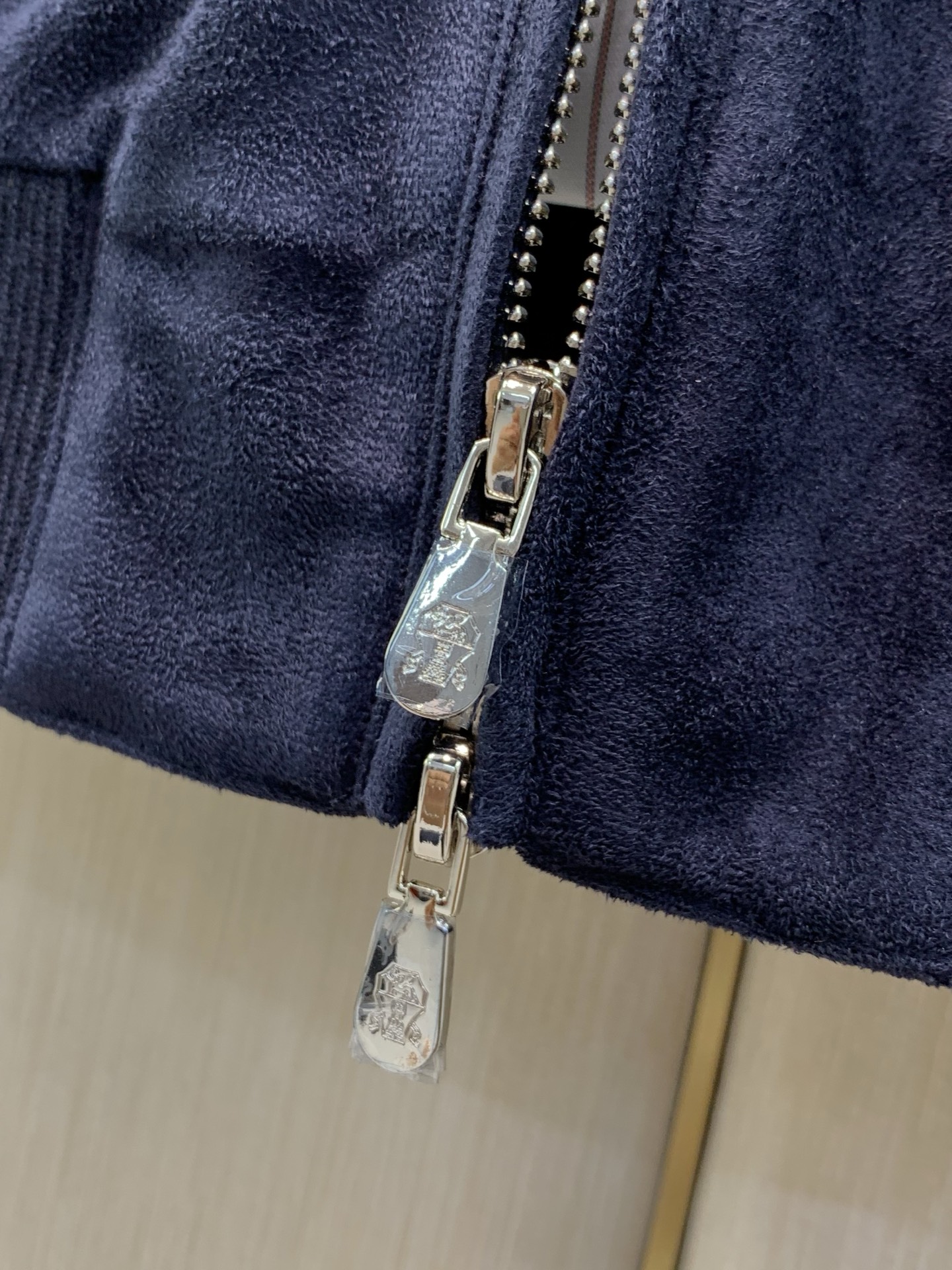 ，BRUNELLO CUCINELLI 意大利神狮，2026秋冬最新品，专柜同步有售，原单狠货，时尚休闲立领薄棉夹克外套