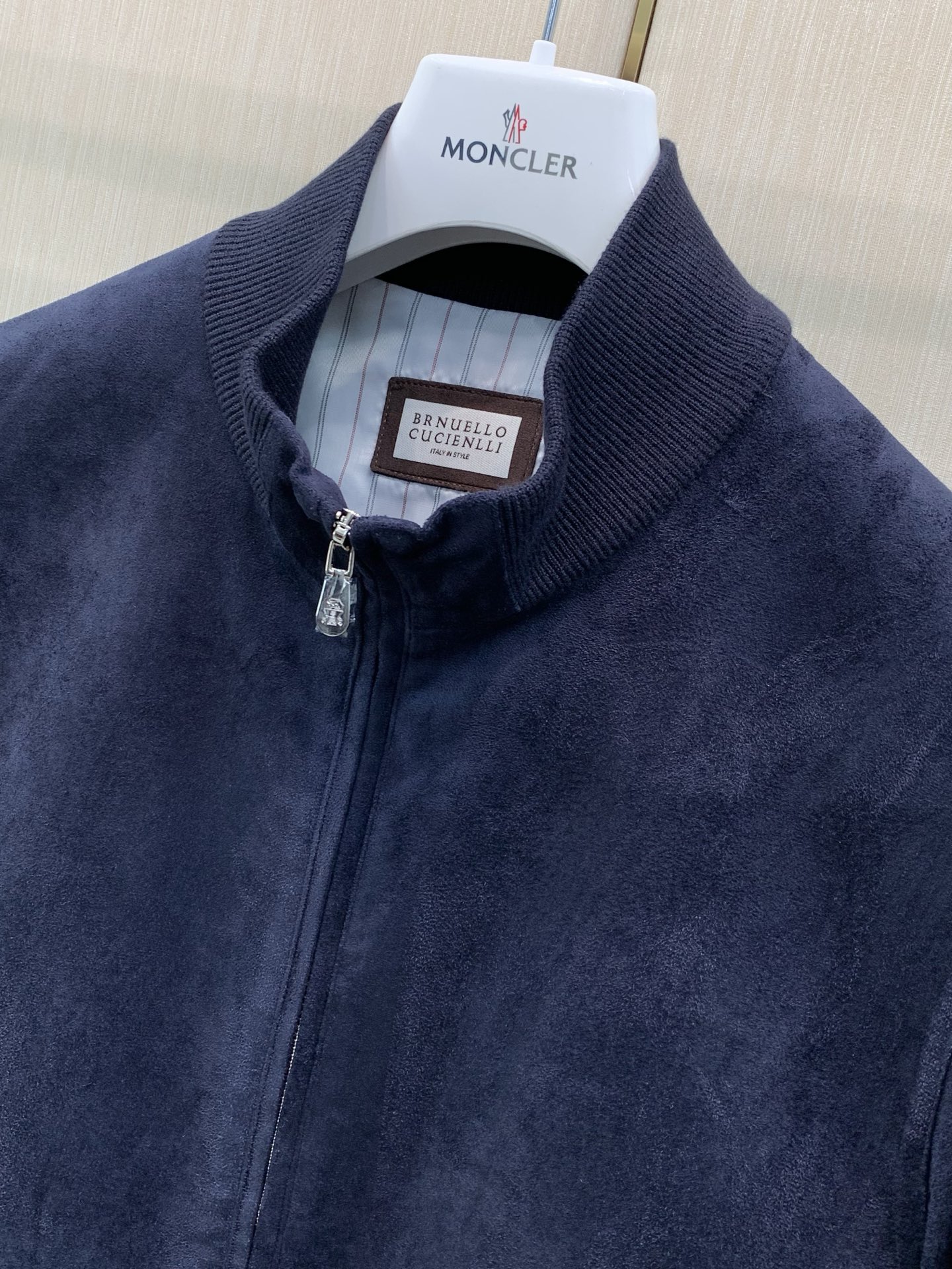 ，BRUNELLO CUCINELLI 意大利神狮，2026秋冬最新品，专柜同步有售，原单狠货，时尚休闲立领薄棉夹克外套
