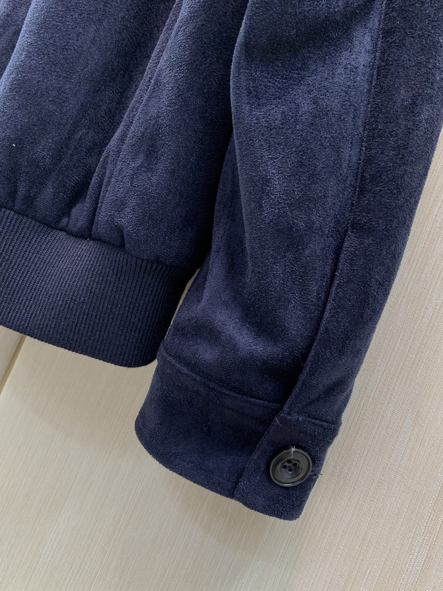 ，BRUNELLO CUCINELLI 意大利神狮，2026秋冬最新品，专柜同步有售，原单狠货，时尚休闲立领薄棉夹克外套