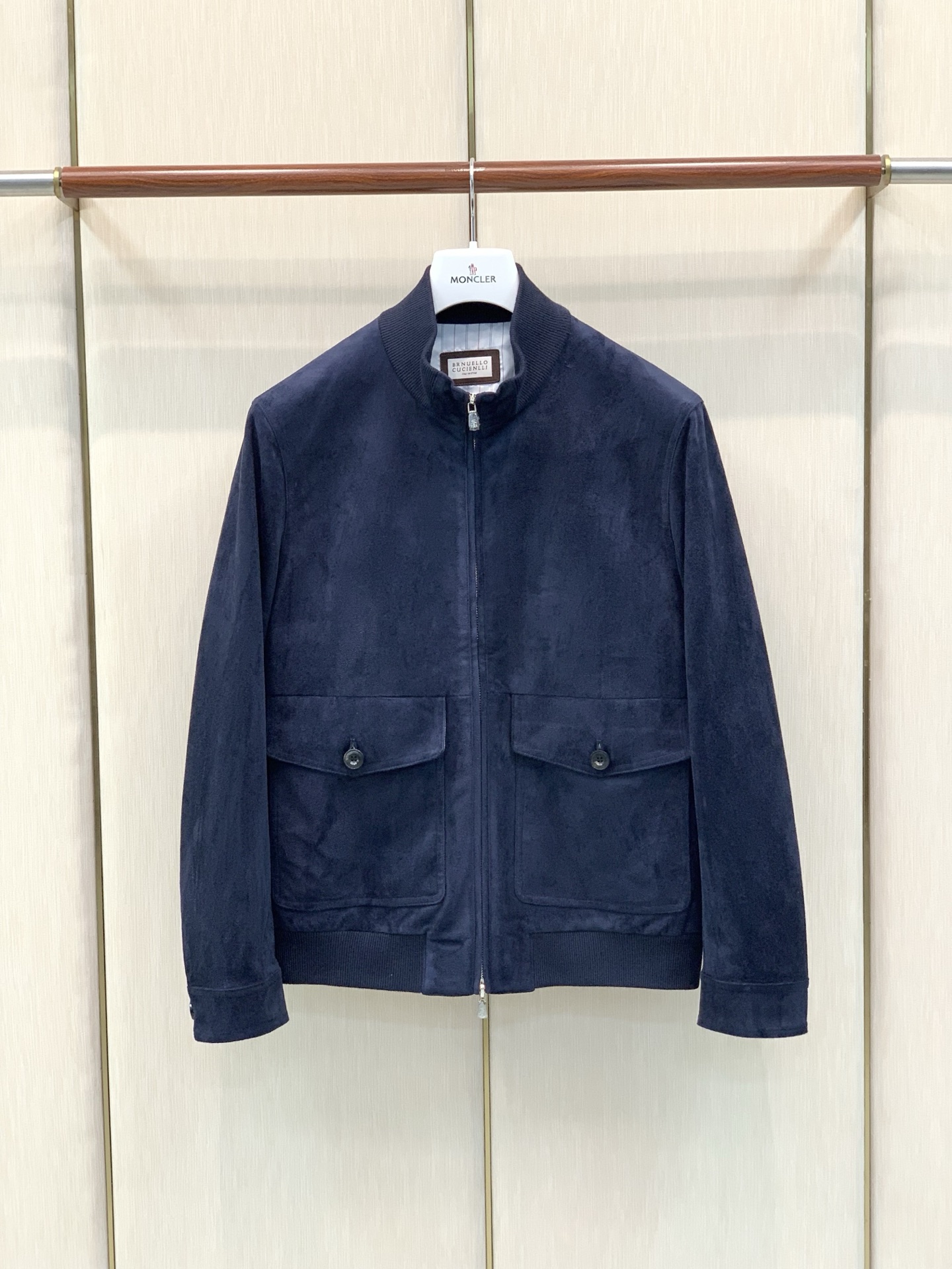 ，BRUNELLO CUCINELLI 意大利神狮，2026秋冬最新品，专柜同步有售，原单狠货，时尚休闲立领薄棉夹克外套