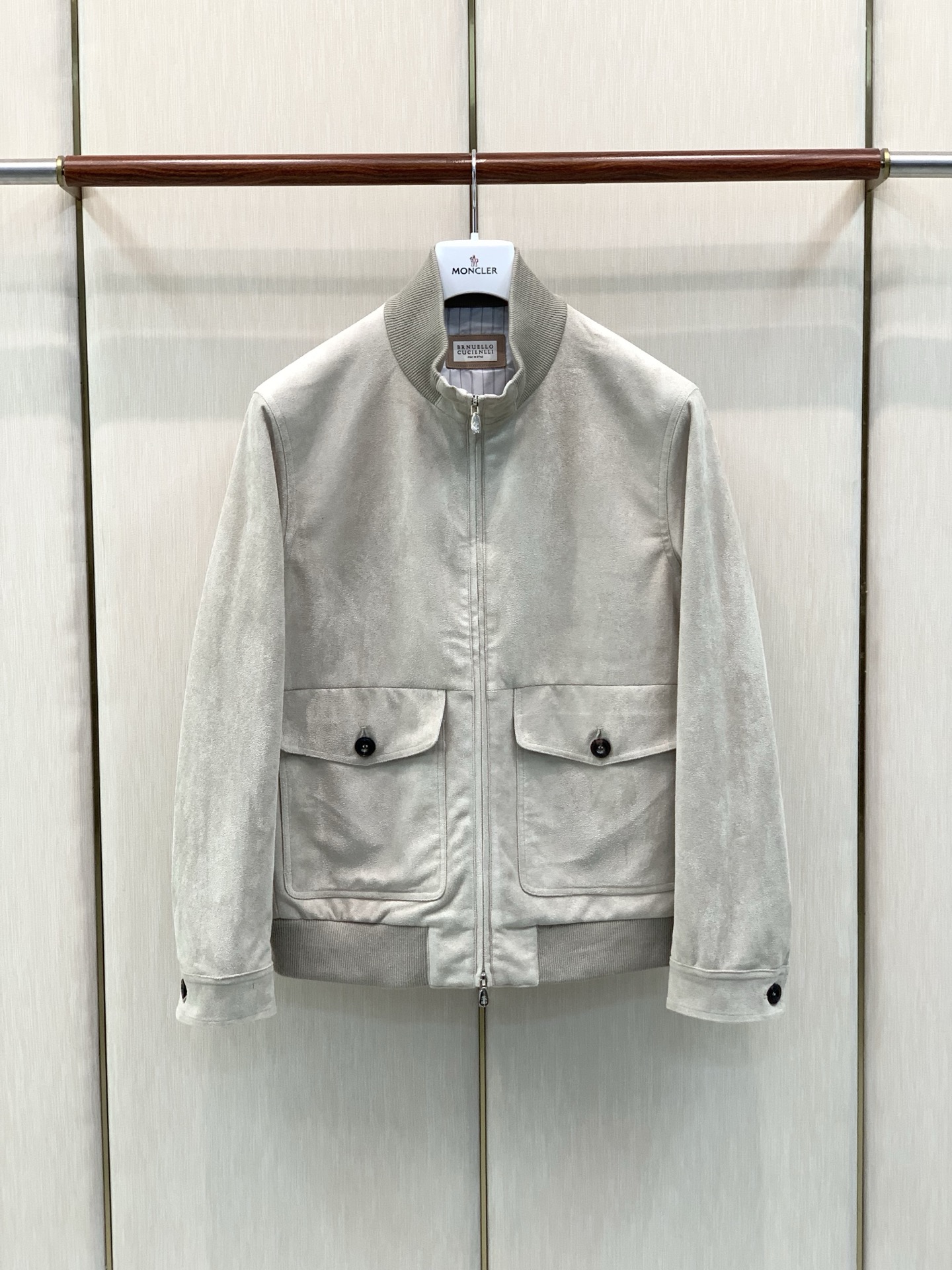 ，BRUNELLO CUCINELLI 意大利神狮，2026秋冬最新品，专柜同步有售，原单狠货，时尚休闲立领薄棉夹克外套