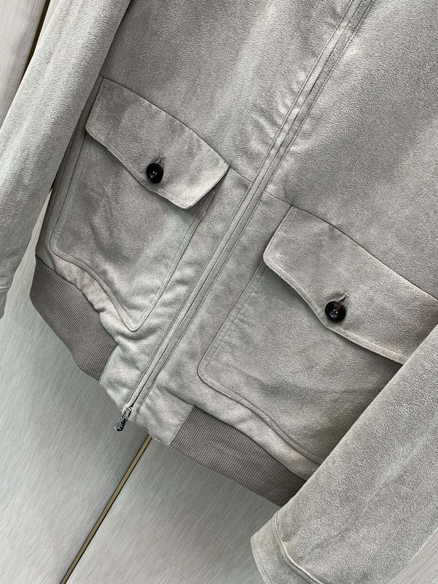 ，BRUNELLO CUCINELLI 意大利神狮，2026秋冬最新品，专柜同步有售，原单狠货，时尚休闲立领薄棉夹克外套