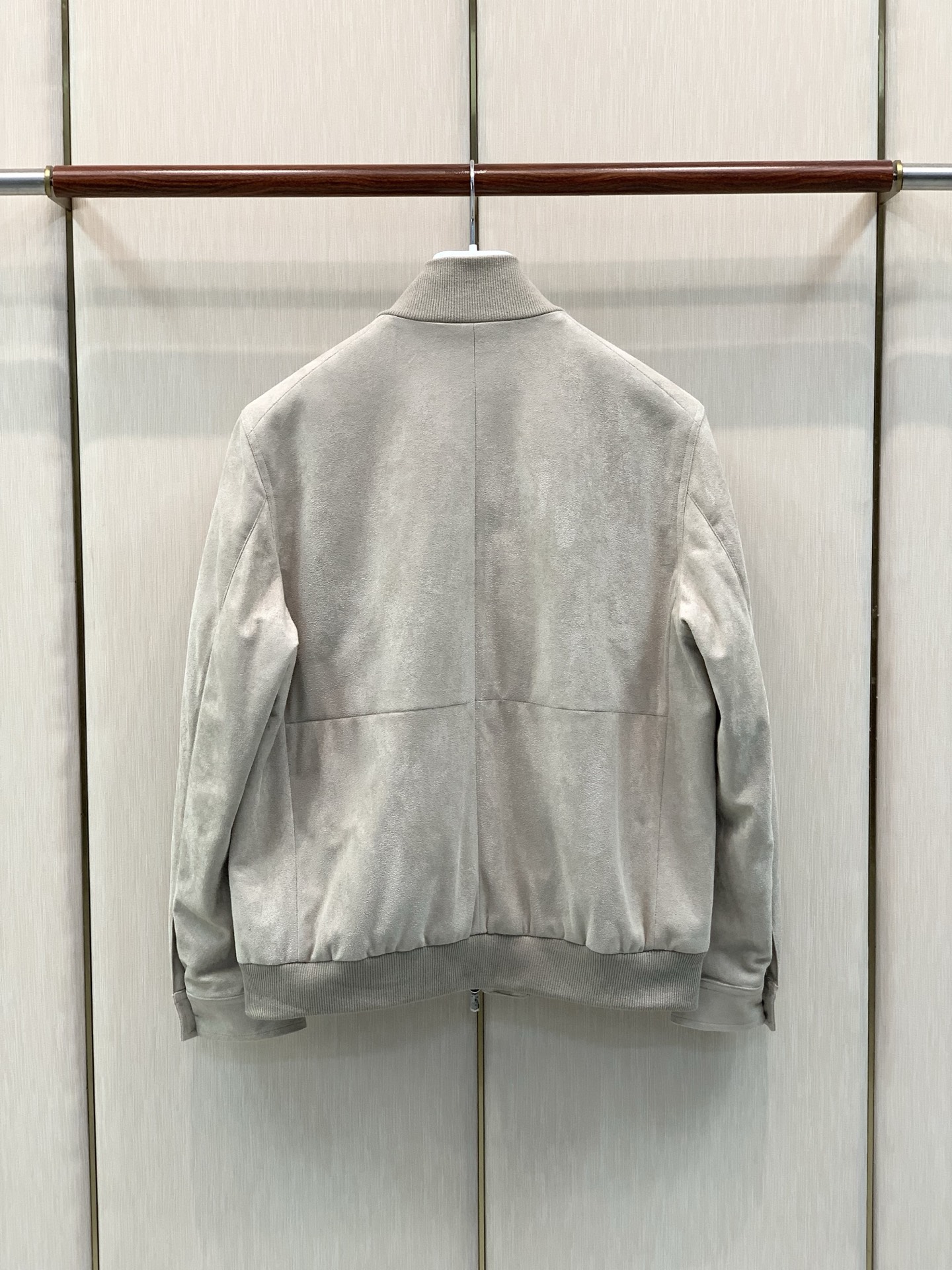 ，BRUNELLO CUCINELLI 意大利神狮，2026秋冬最新品，专柜同步有售，原单狠货，时尚休闲立领薄棉夹克外套