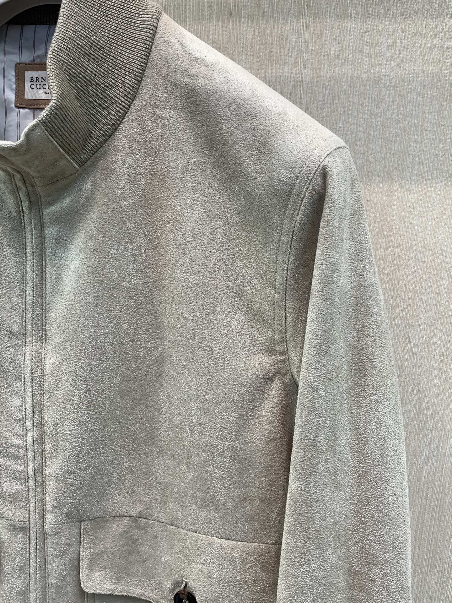 ，BRUNELLO CUCINELLI 意大利神狮，2026秋冬最新品，专柜同步有售，原单狠货，时尚休闲立领薄棉夹克外套