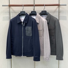 ,Ralph Lauren 拉夫劳伦,2026秋冬新品,时尚休闲翻领薄棉夹克外套,采用进口原版面料,原版五金辅料装饰,简 ,Ralph Lauren 拉夫劳伦,2026秋冬新品,时尚休闲翻领薄棉夹克外套,采用进口原版面料,原版五金辅料装饰,简