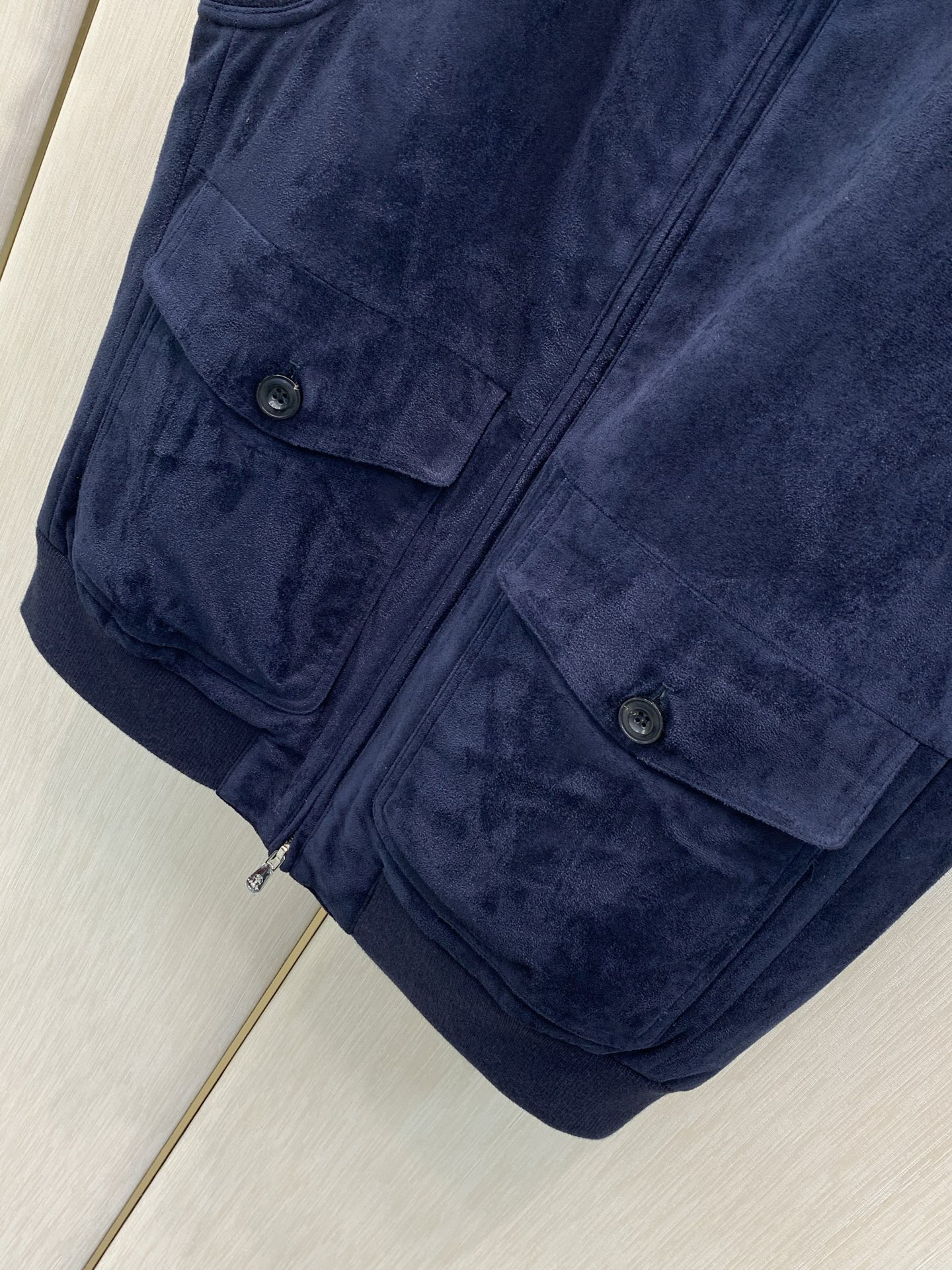 ，BRUNELLO CUCINELLI 意大利神狮，2026秋冬最新品，专柜同步有售，原单狠货，时尚休闲立领薄棉马甲，采