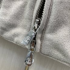,BRUNELLO CUCINELLI 意大利神狮,2026秋冬最新品,专柜同步有售,原单狠货,时尚休闲立领薄棉马甲,采 ,BRUNELLO CUCINELLI 意大利神狮,2026秋冬最新品,专柜同步有售,原单狠货,时尚休闲立领薄棉马甲,采