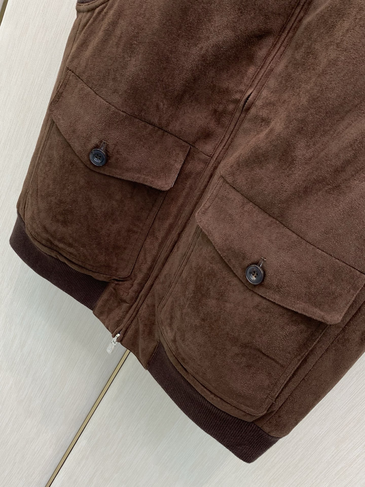 ，BRUNELLO CUCINELLI 意大利神狮，2026秋冬最新品，专柜同步有售，原单狠货，时尚休闲立领薄棉马甲，采