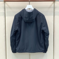 ,BRUNELLO CUCINELLI 意大利神狮,2026秋季最新品,专柜同步有售,原单狠货,时尚休闲两面穿连帽夹克外 ,BRUNELLO CUCINELLI 意大利神狮,2026秋季最新品,专柜同步有售,原单狠货,时尚休闲两面穿连帽夹克外