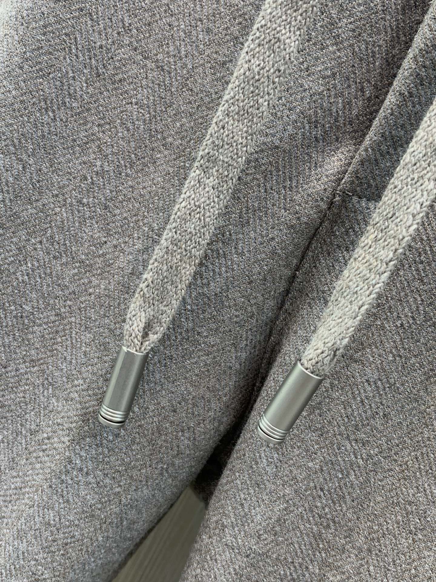 ,Zegna 松紧休闲裤 材质 羊毛混纺 时尚系列,独特设计,抽绳休闲长裤 订纱开始订染和订纺。 国内某大厂出口日本 ,Zegna 松紧休闲裤 材质 羊毛混纺 时尚系列,独特设计,抽绳休闲长裤 订纱开始订染和订纺。 国内某大厂出口日本