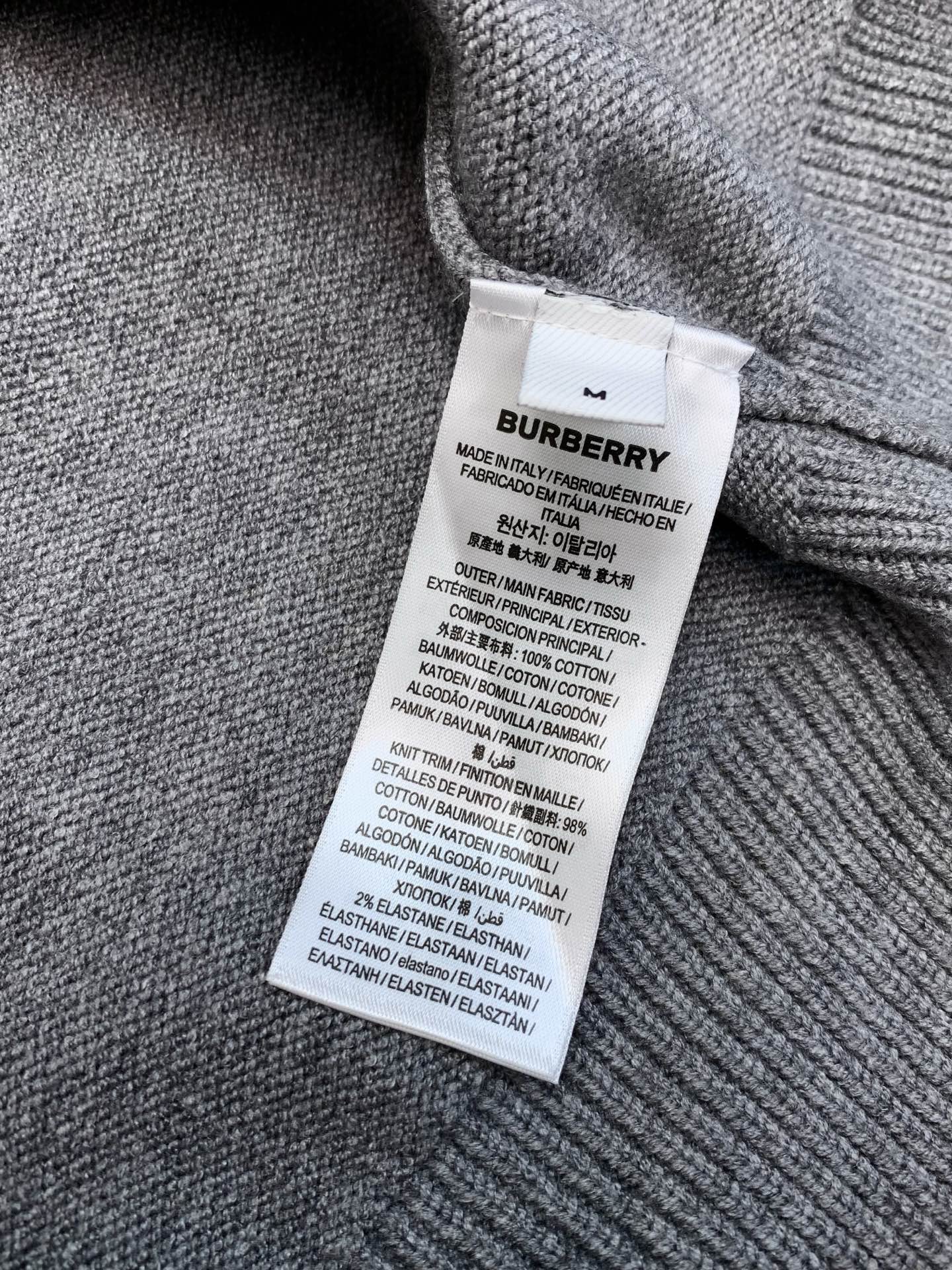，Burberry 巴宝莉，2026冬季最新品，专柜同步有售，原单狠货，时尚休闲圆领长袖针织毛衣，进口原版面料，顶级针织