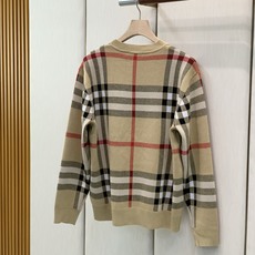 ,Burberry 巴宝莉,2026秋冬最新品,专柜同步有售,原单狠货,时尚休闲圆领长袖针织毛衣,进口原版面料,顶级针织 ,Burberry 巴宝莉,2026秋冬最新品,专柜同步有售,原单狠货,时尚休闲圆领长袖针织毛衣,进口原版面料,顶级针织