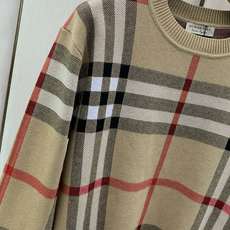,Burberry 巴宝莉,2026秋冬最新品,专柜同步有售,原单狠货,时尚休闲圆领长袖针织毛衣,进口原版面料,顶级针织 ,Burberry 巴宝莉,2026秋冬最新品,专柜同步有售,原单狠货,时尚休闲圆领长袖针织毛衣,进口原版面料,顶级针织