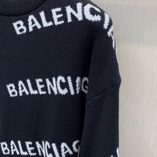 ,Balenciaga 巴黎世家,2026冬季最新款,专柜同步有售,原单狠货,爆款时尚休闲圆领长袖双层针织毛衣,进口原版 ,Balenciaga 巴黎世家,2026冬季最新款,专柜同步有售,原单狠货,爆款时尚休闲圆领长袖双层针织毛衣,进口原版