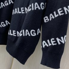 ,Balenciaga 巴黎世家,2026冬季最新款,专柜同步有售,原单狠货,爆款时尚休闲圆领长袖双层针织毛衣,进口原版 ,Balenciaga 巴黎世家,2026冬季最新款,专柜同步有售,原单狠货,爆款时尚休闲圆领长袖双层针织毛衣,进口原版