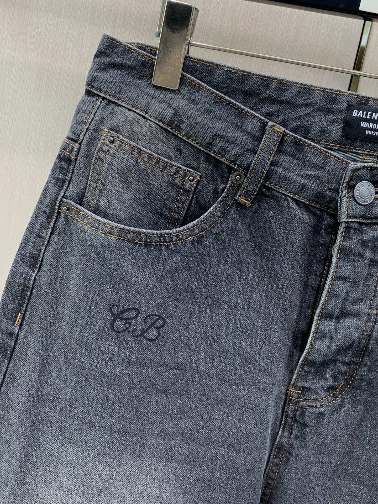 ，Balenciaga 巴黎世家，2026春秋最新品，专柜同步有售，原单狠货，时尚休闲水洗牛仔裤，进口原版水洗弹力面料，