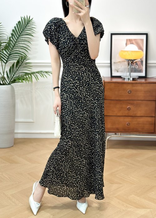 Elegant Floral Print Silk Dress, Slim Fit V-Neck, Bubble Sleeves - Chic Style 1 Elegant Floral Print Silk Dress, Slim Fit V-Neck, Bubble Sleeves - Chic Style