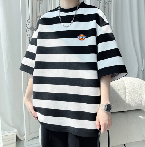 Dickies Striped Short Sleeve T-Shirt for Men and Women. Casual Loose Fit. 1 Dickies Striped Short Sleeve T-Shirt for Men and Women. Casual Loose Fit.