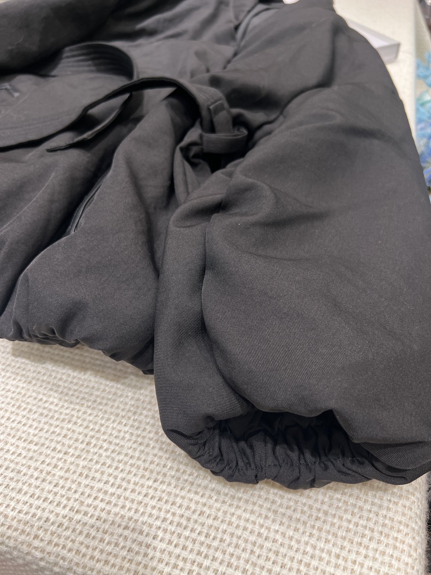 “2024 New Velvet Suit: Single Ferocious Female Design with Magnetic Straws” - 图片 5