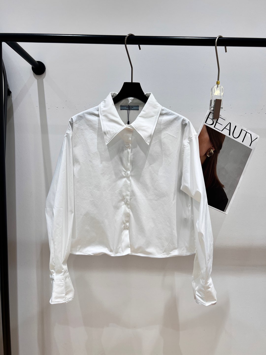 NO:295975,——Prad*——New custom shirt in early spring, aluminum wire all-inclusive, super textured, SML, prada, alexander wang19860909——Prad*——早春新款定制衬衣,铝丝全包边,超级有质感,SML,,prada,alexander wang,Women's clothing