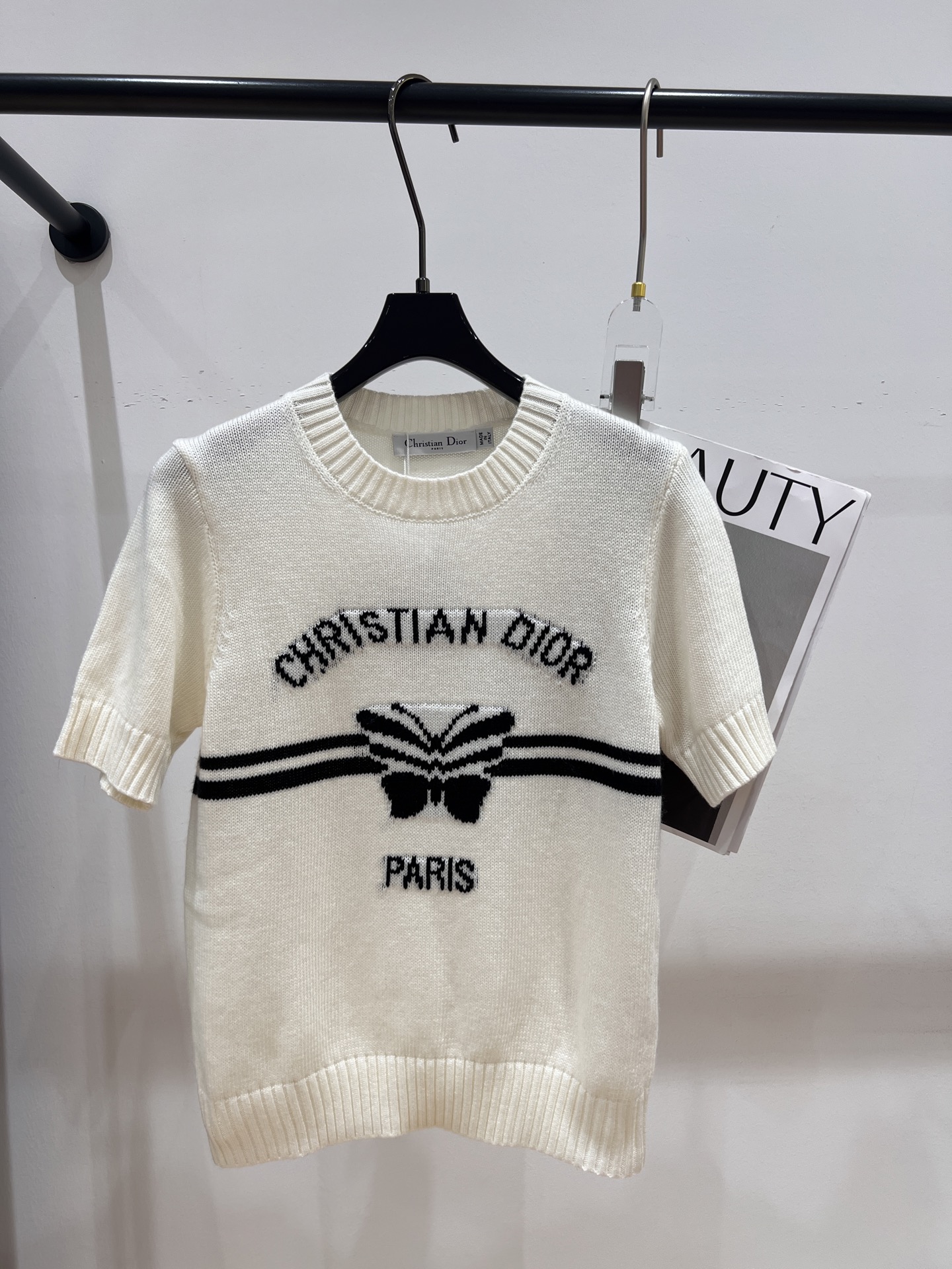 NO:309929,——Dio*——2025 early spring new cashmere knitted top, on sale on the official website, a piece that many internet celebrity bloggers are wearing, soft and comfortable fabric SML, dior, alexander wang19860909——Dio*——2025早春新款羊绒针织上衣,官网在售,超多网红博主都在穿的一件单品,面料柔软舒适SML,,dior,alexander wang,Women's clothing