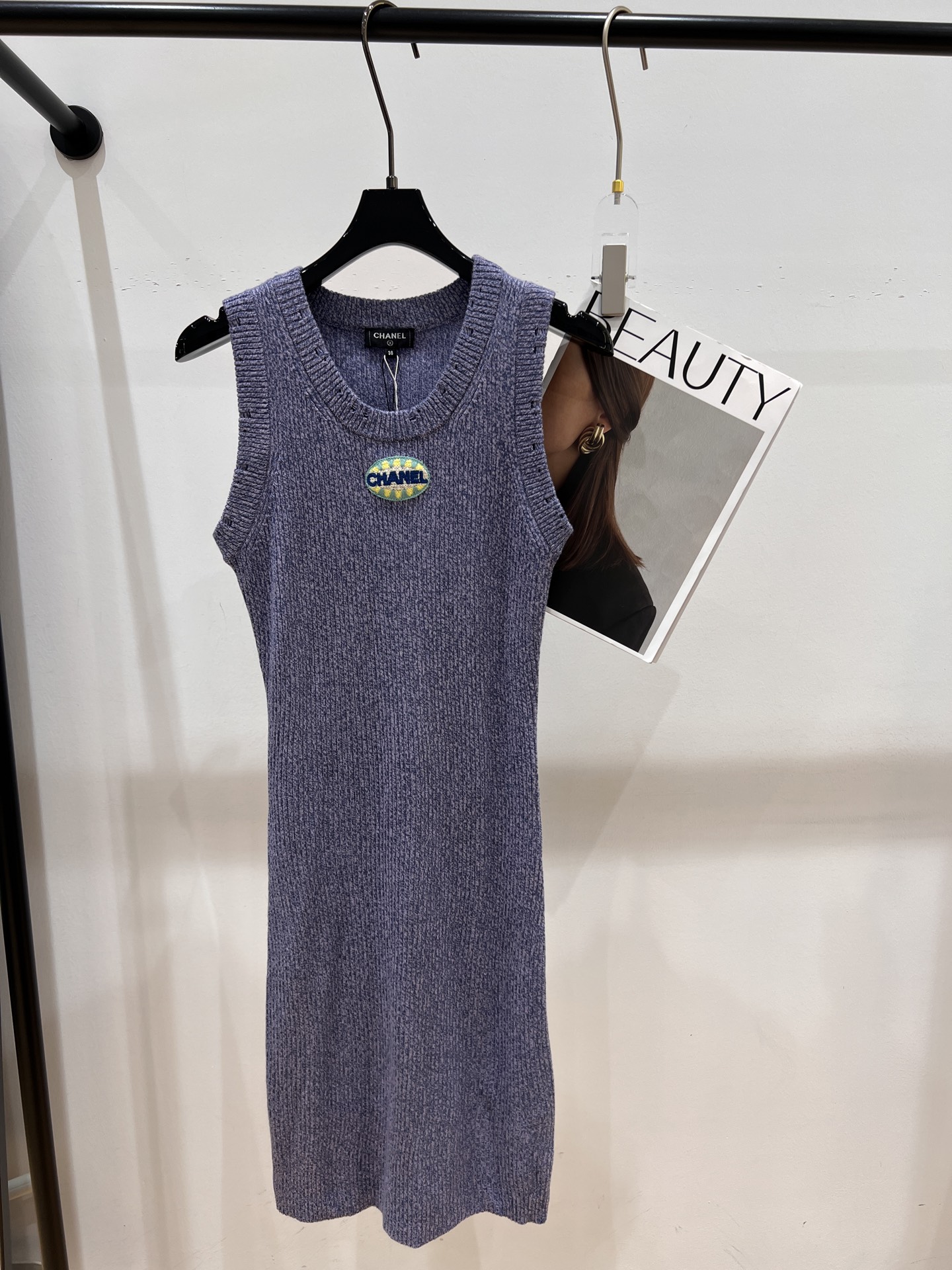NO:311942,——Chane*——New knitted dress in early spring, details, classic temperament small round neck, super elastic fabric, slim fit, full feminine SML, chanel, skirts, alexander wang19860909——Chane*——早春新款针织连衣裙,细节款,经典气质小圆领,面料弹力超级大,版型修身,女人味十足SML,,chanel,skirts,alexander wang,Women's clothing