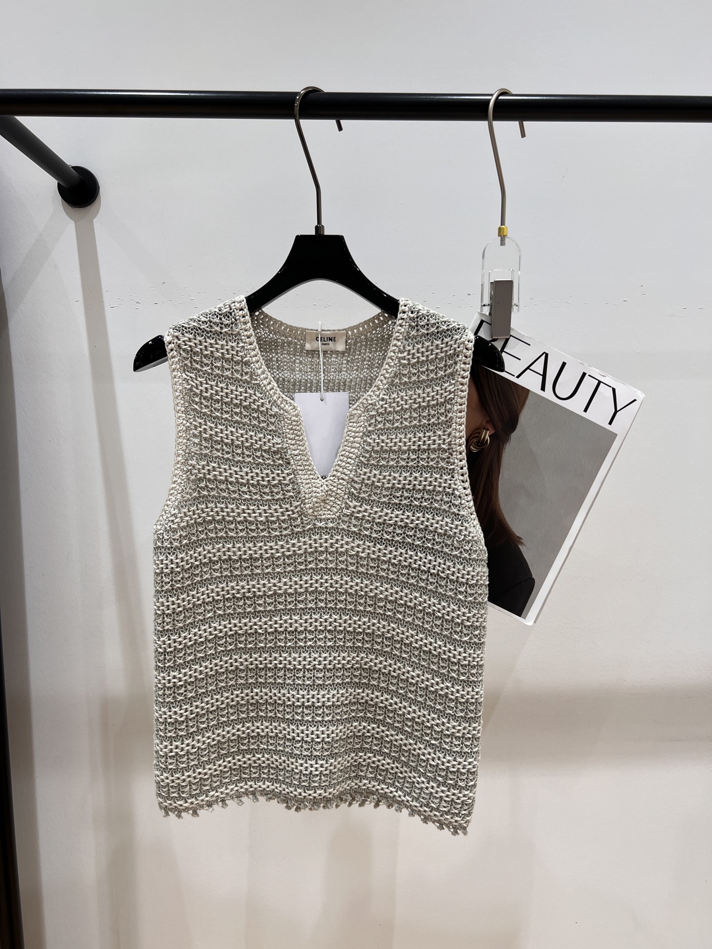 NO:322452,——Celin*——2025 early spring new braided vest, French big V-neck, lazy and casual upper body, super comfortable SML, celine, alexander wang19860909——Celin*——2025早春新款编织背心,法式大V领,上身慵懒随意,超级舒服SML,,celine,alexander wang,Women's clothing