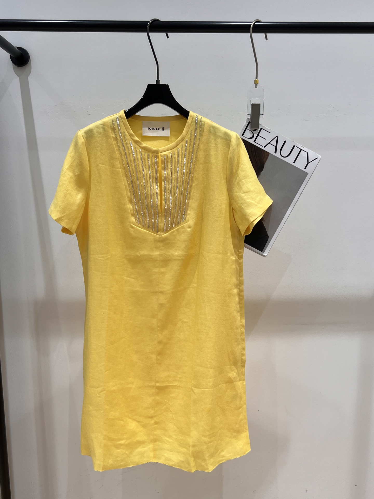 NO:328984,——ICICLE—2025 summer new ramie dress, heavy industry beading process, lining inside, don’t worry about it, the fabric has strong breathability SML, skirts, alexander wang19860909——ICICLE——2025夏季新款苎麻连衣裙,重工钉珠工艺,内里做了里衬,不用担心透哦,面料透气性强SML,,skirts,alexander wang,Women's clothing