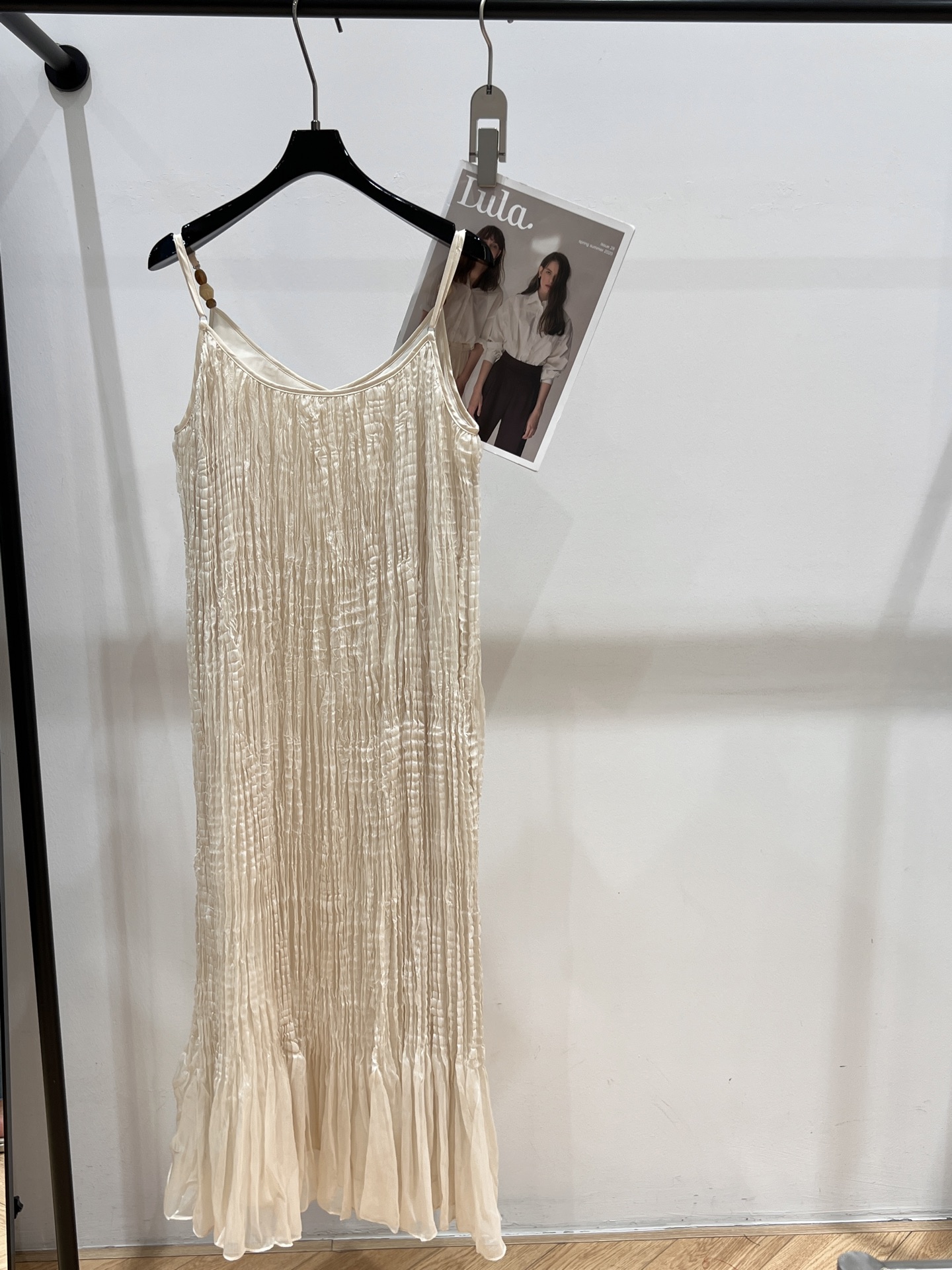 Elegant Pleated Maxi Dress - Summer Style, Romantic Flair 5 i1745811439879 6311 0 3