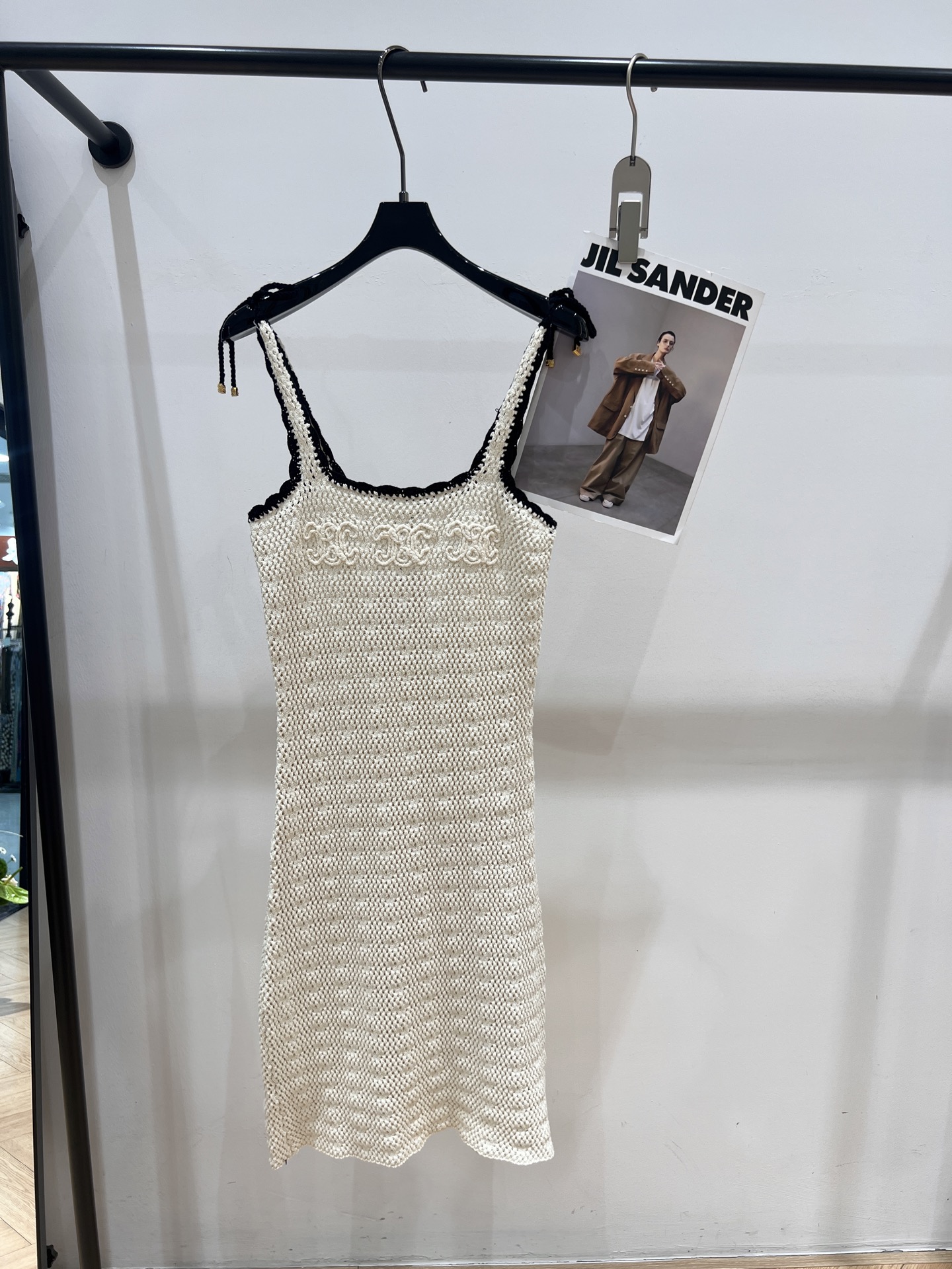 NO:335199,——CELIN*——2025 summer new knitted suspender dress, on sale on the official website, using crochet technology, vacation style SML, celine, skirts, alexander wang19860909——CELIN*——2025夏季新款针织吊带连衣裙,官网在售,采用钩织工艺,度假风SML,,celine,skirts,alexander wang,Women's clothing