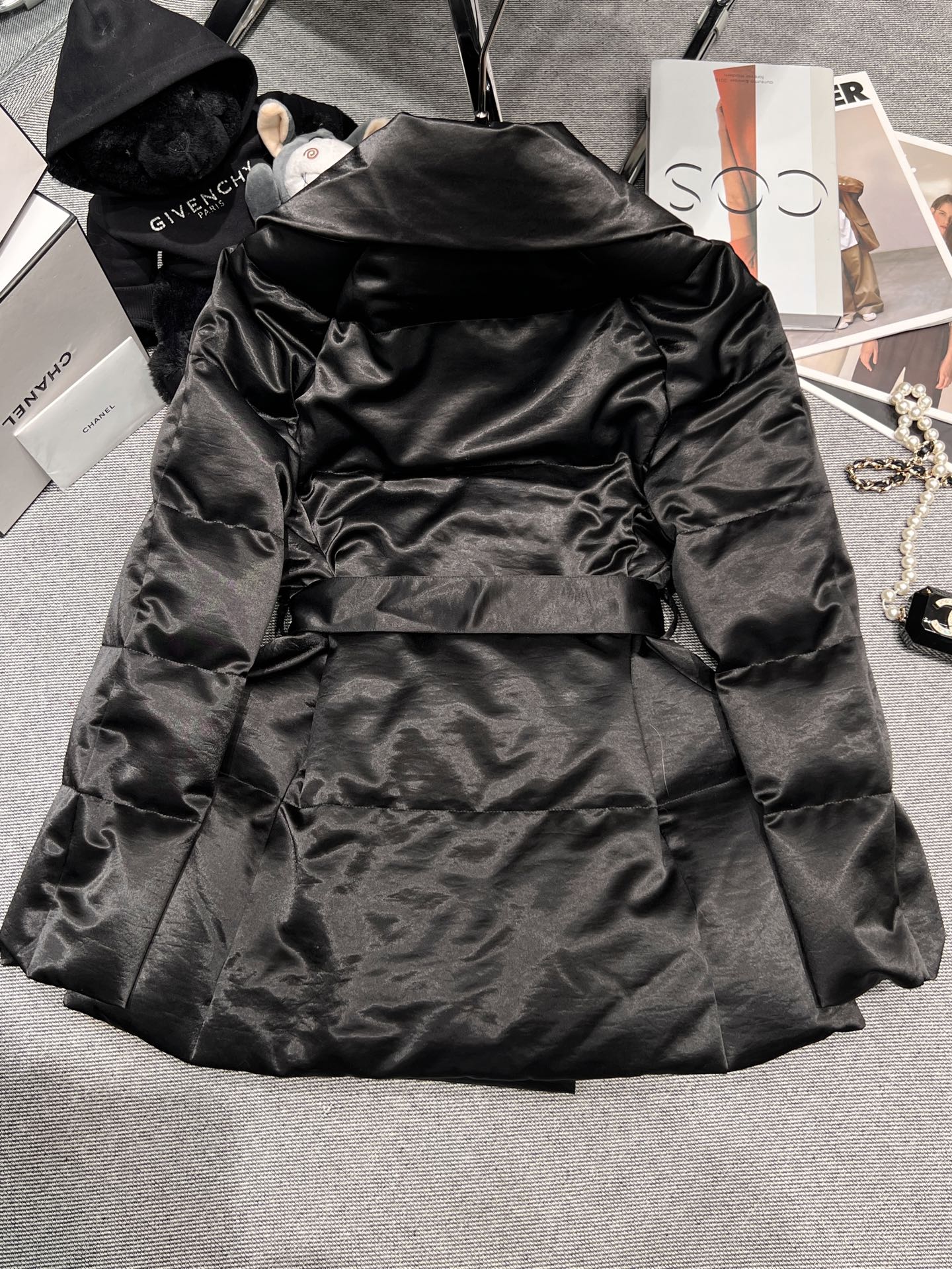 MaxMara 2025 Fall/Winter Goose Down Coat with Magnetic Buckle Belted 5 i1761449402614 4420 0 3
