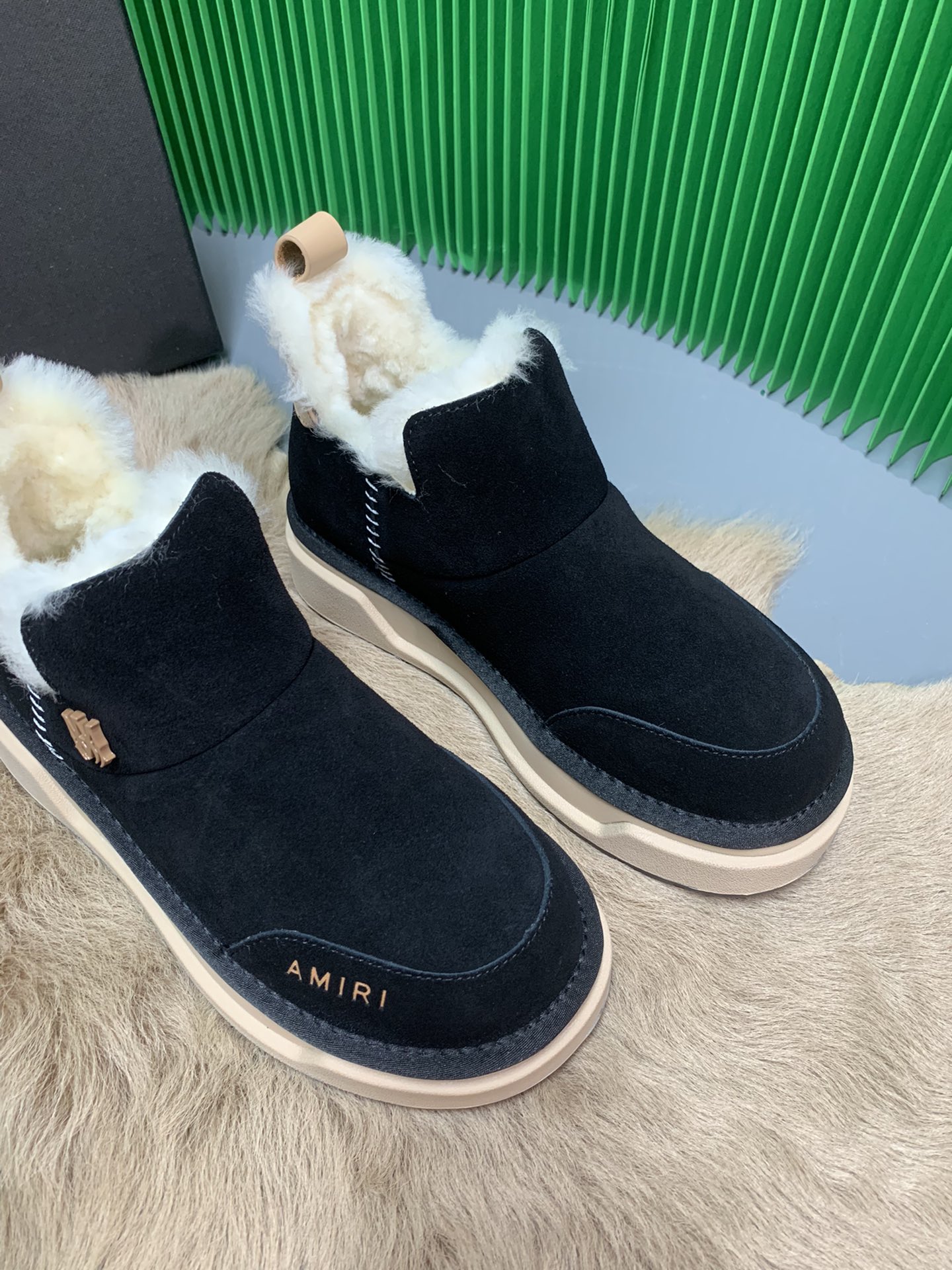 “Amiri Snow Boots: Stylish Fashion with Real Wool, Available in Multiple Sizes” - 图片 7