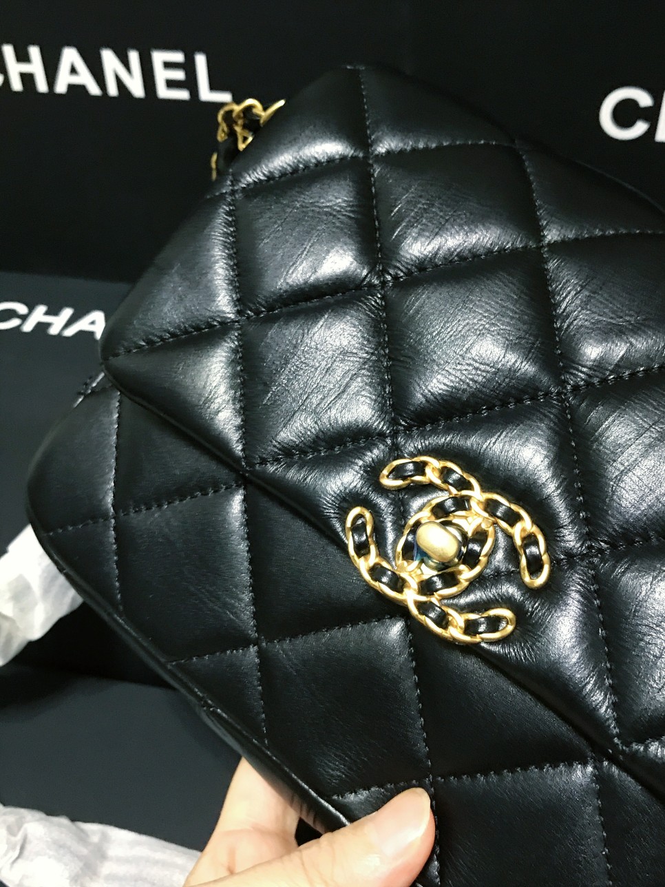 Chanel 升级版型号:AS6223简介: 质量 之作 华丽与气质的前沿 是你意想不到的尊贵
