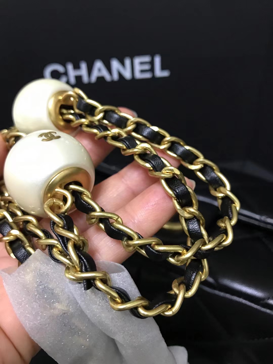 Chanel 升级版cf方胖子型号:4861 之作 华丽与气质的前沿 是你意想不到的尊贵 皮种: 进口牛皮