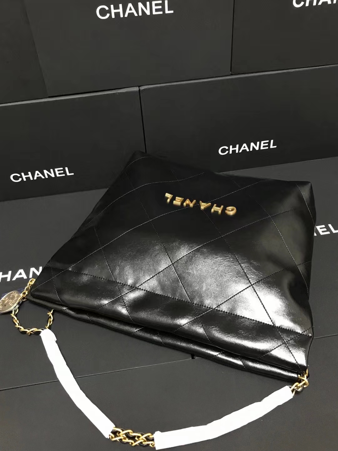 Chanel 小号升级版垃圾袋品牌型号:AS3260简介: 质量 之作 华丽与气质的前沿 是你意想不到的尊贵