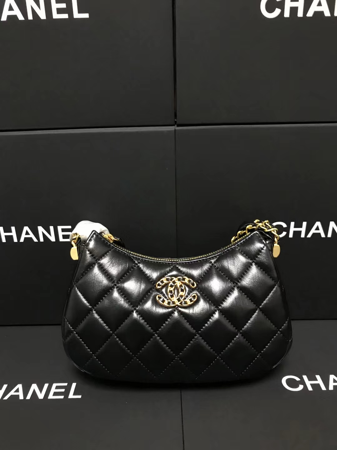 Chanel 升级版小香型号:AS3647简介: 质量 之作 华丽与气质的前沿 是你意想不到的尊贵