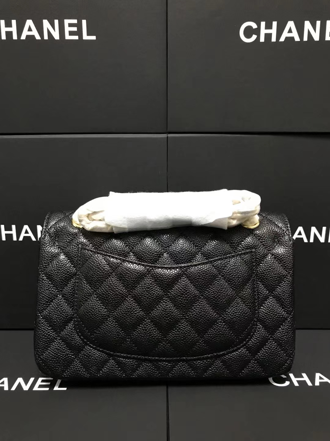Chanel 升级版CF型号:AS1111简介: 质量 之作 华丽与气质的前沿 是你意想不到的尊贵