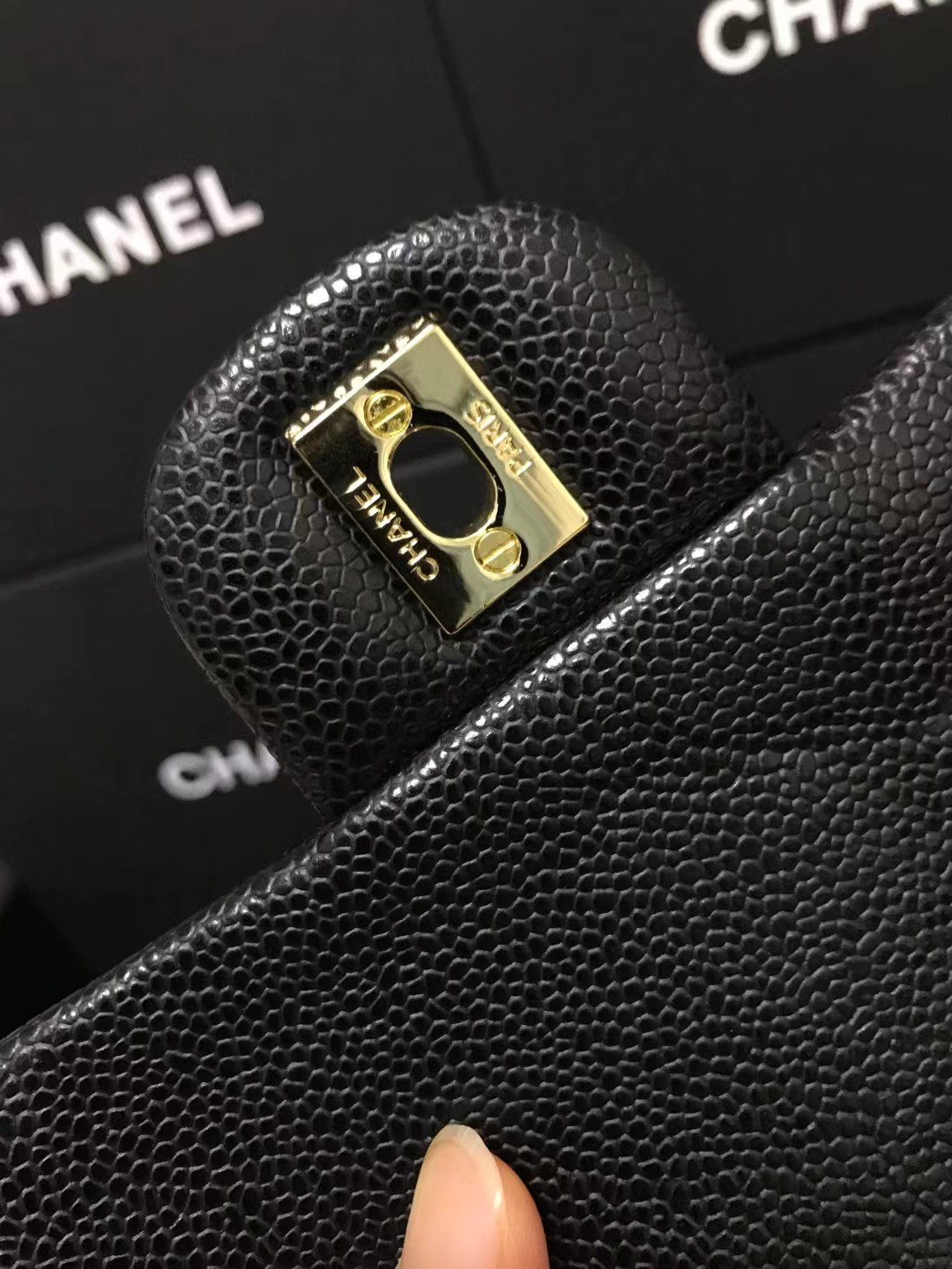 Chanel 升级版cf方胖子号:AS1115简介: 质量 之作 华丽与气质的前沿 是你意想不到的尊贵