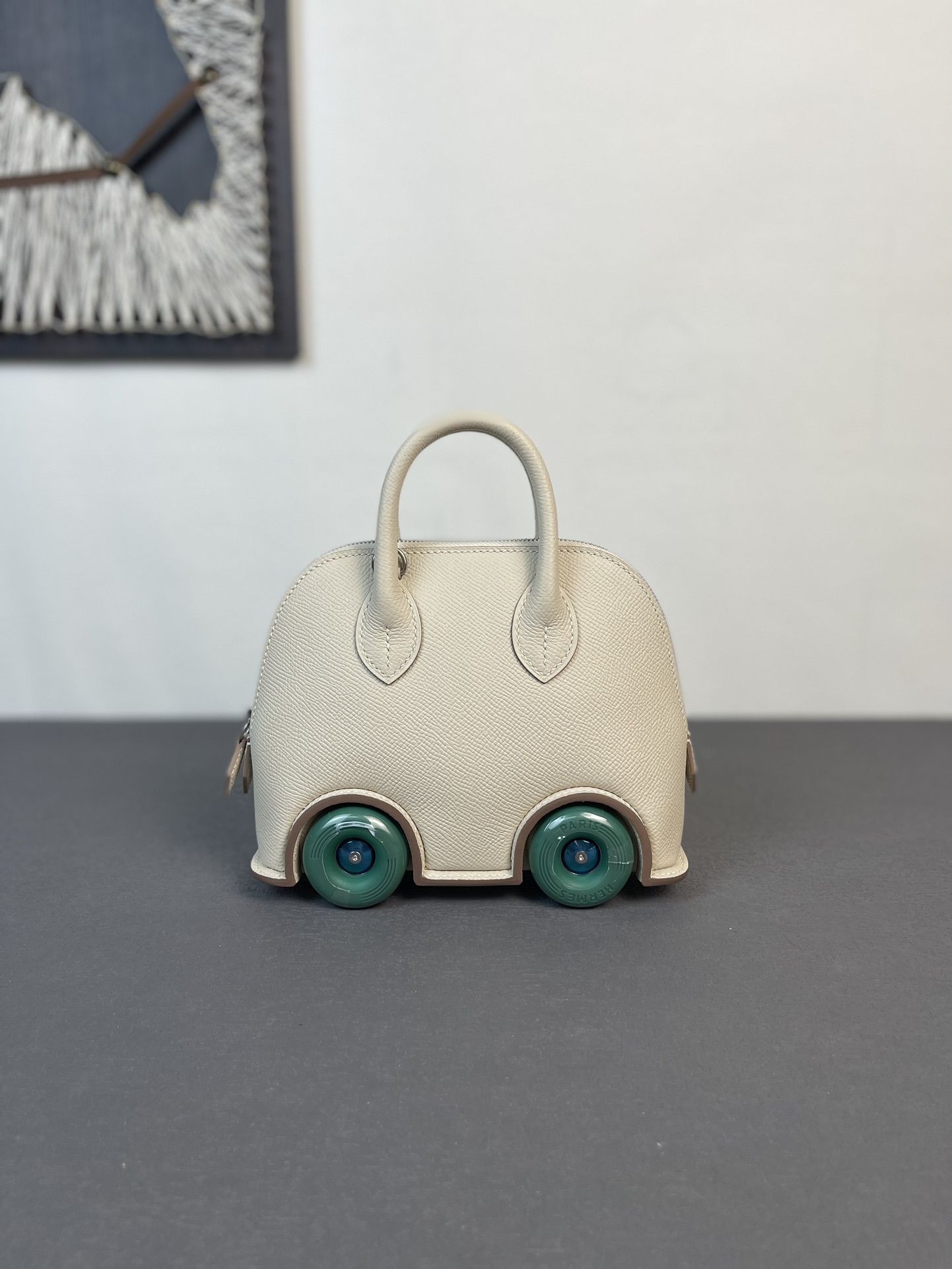 Hermès Hermes Hermes rare handmade new goods, limited edition, wheel bag, milkshake white, epsom leather